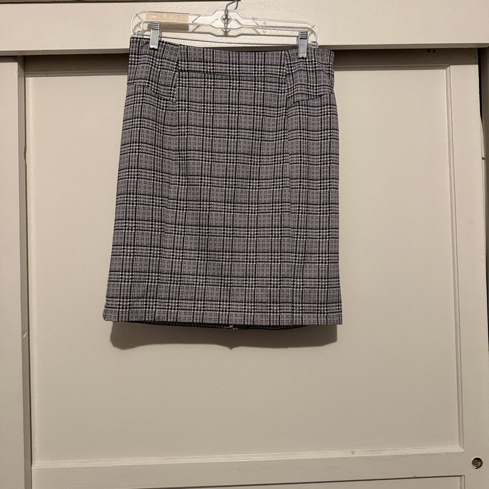 MICHAEL Michael Kors Black and Gray Plaid Pencil Skirt